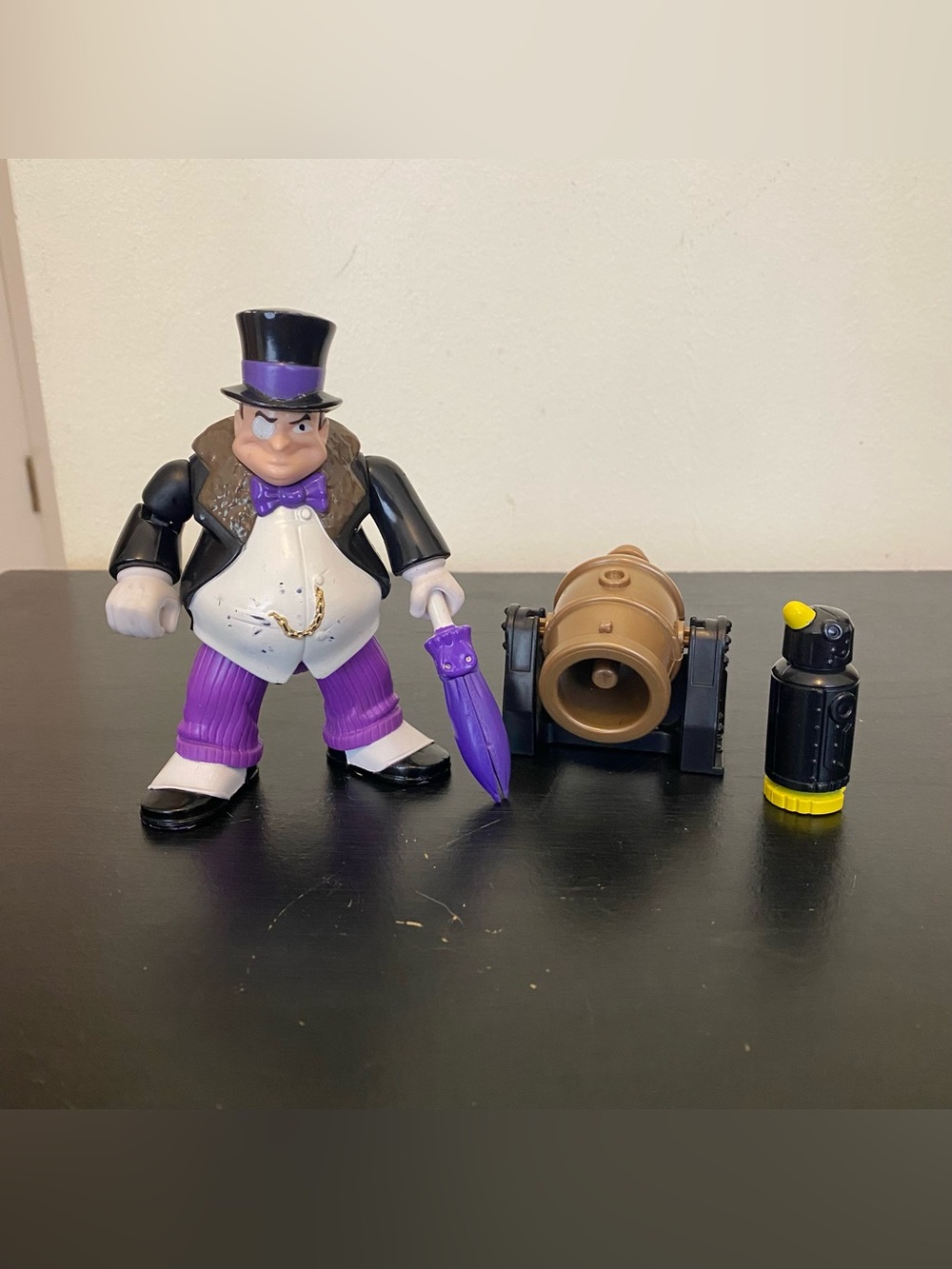 2009 Fisher Price DC Super Friends Hero World The Penguin Mattel Action Figure
